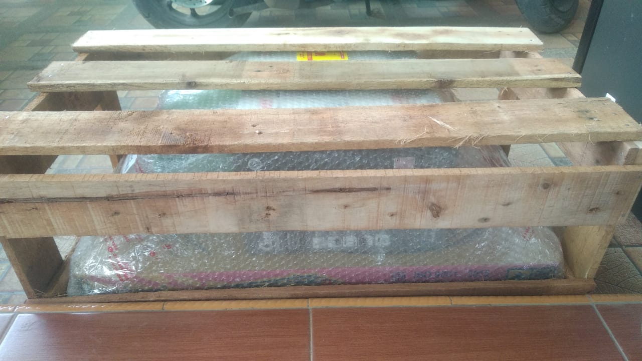 6b7e8c7f-f292-49cc-afbe-8f9861cc17db.jpg